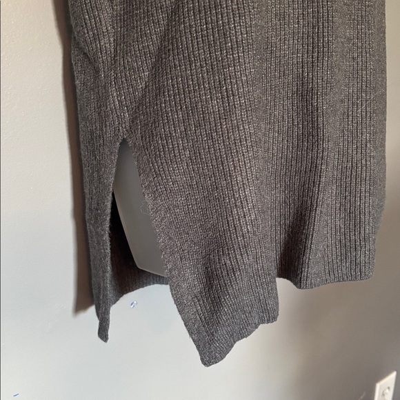 Banana Republic charcoal gray turtleneck tunic sweater * sz MED - Picture 3 of 11